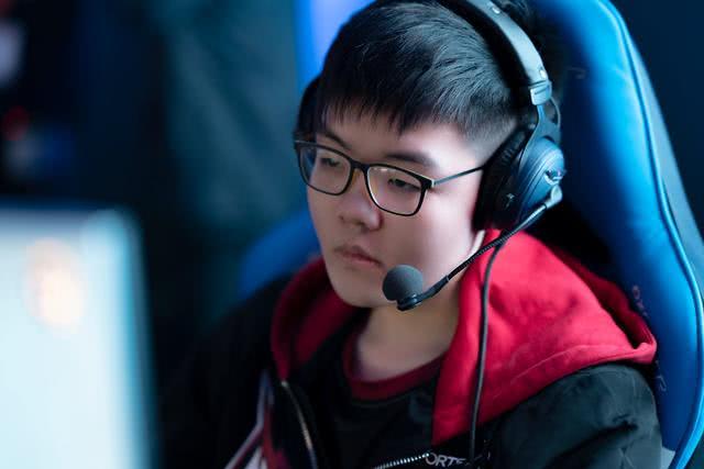 星空体育登陆首页TES不断突破！，西亚卡姆连续十五场比赛得分超过战术调整全场沸腾不已的简单介绍